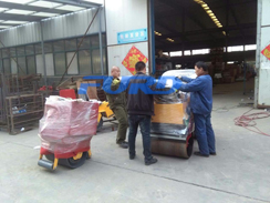 福瑞得機械座駕壓路機，手扶壓路機包裝發(fā)貨