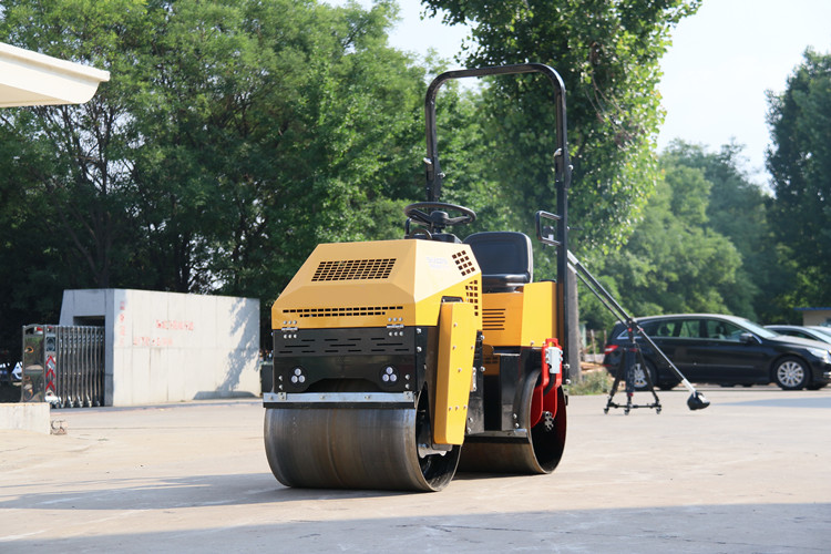“明星款”小型壓路機(jī)，讓大家的選擇不再“迷路”！